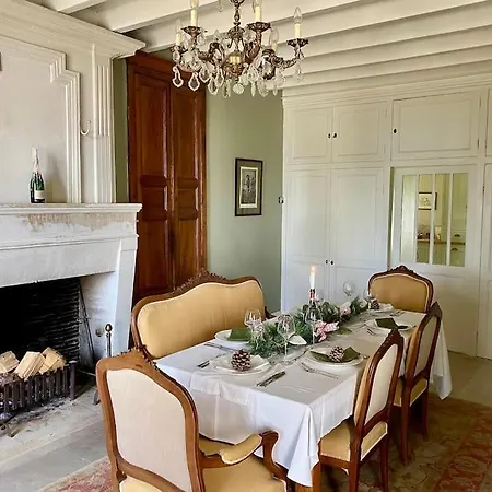 Le Mas, Maison De Maitre, Cognac بيت للعطل *