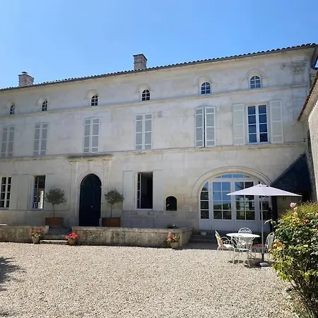 Сasa de vacaciones Maison Le Mas, Verrieres, Cognac *